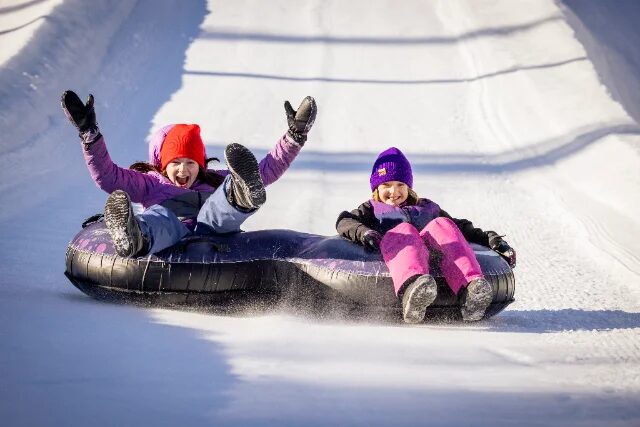 Whistler Blackcomb, 10 min walk from Pinnacle Hotel Whistler Village in Whistler Village